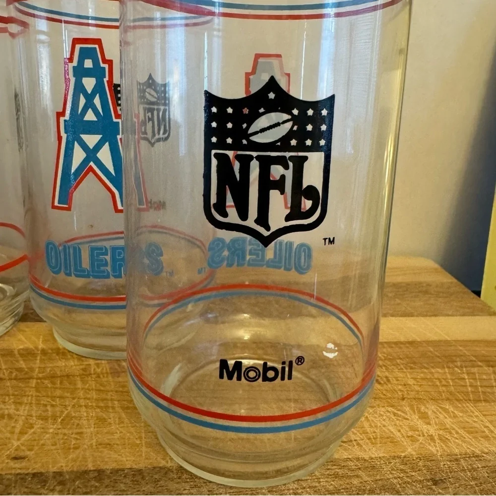 Houston Oilers NFL Football Vintage 80’s Mobil Oil Promo Glass Tumblers set of 4